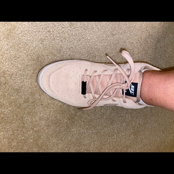 Nike Airforce 1 Sage Low - Picture 3 of 4